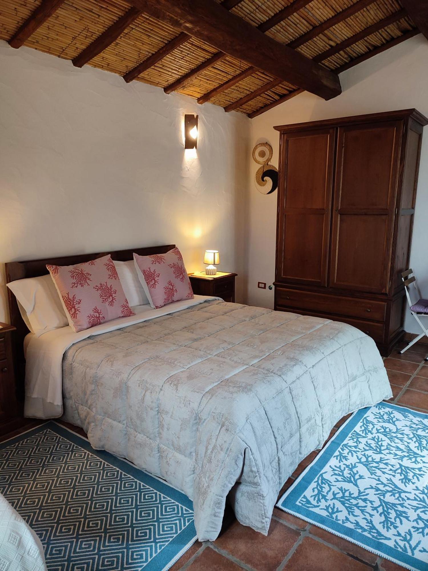 Stazzu Barecca B&B Cugnana Verde Exterior foto